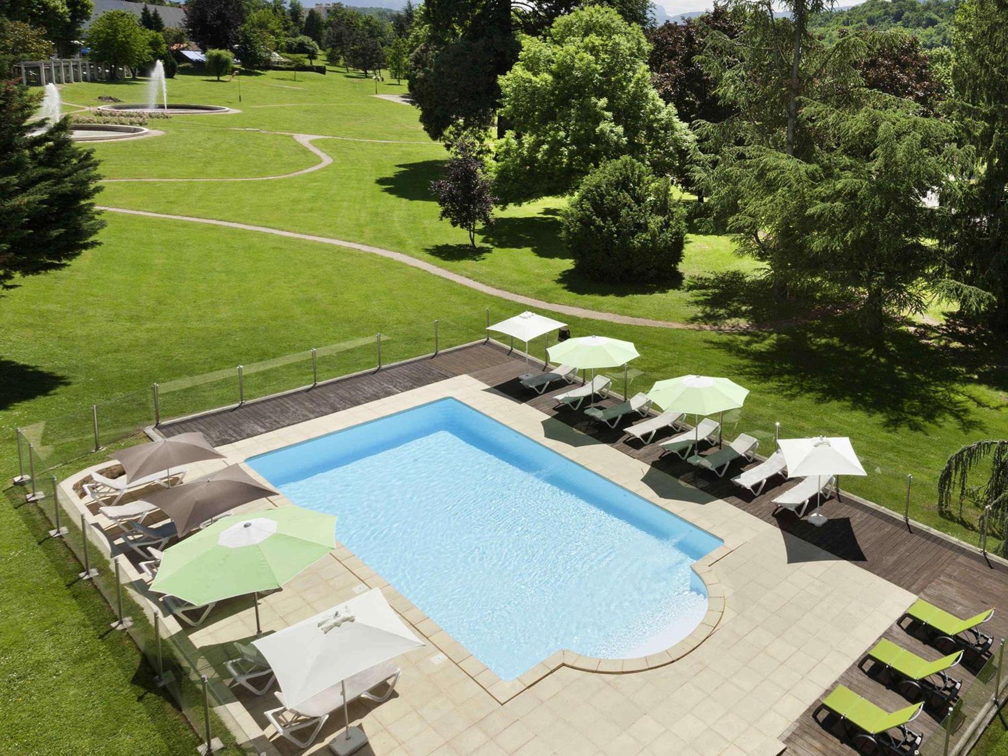 Ibis Styles Aix Les Bains Domaine De Marlioz Aix-les-Bains Exterior foto
