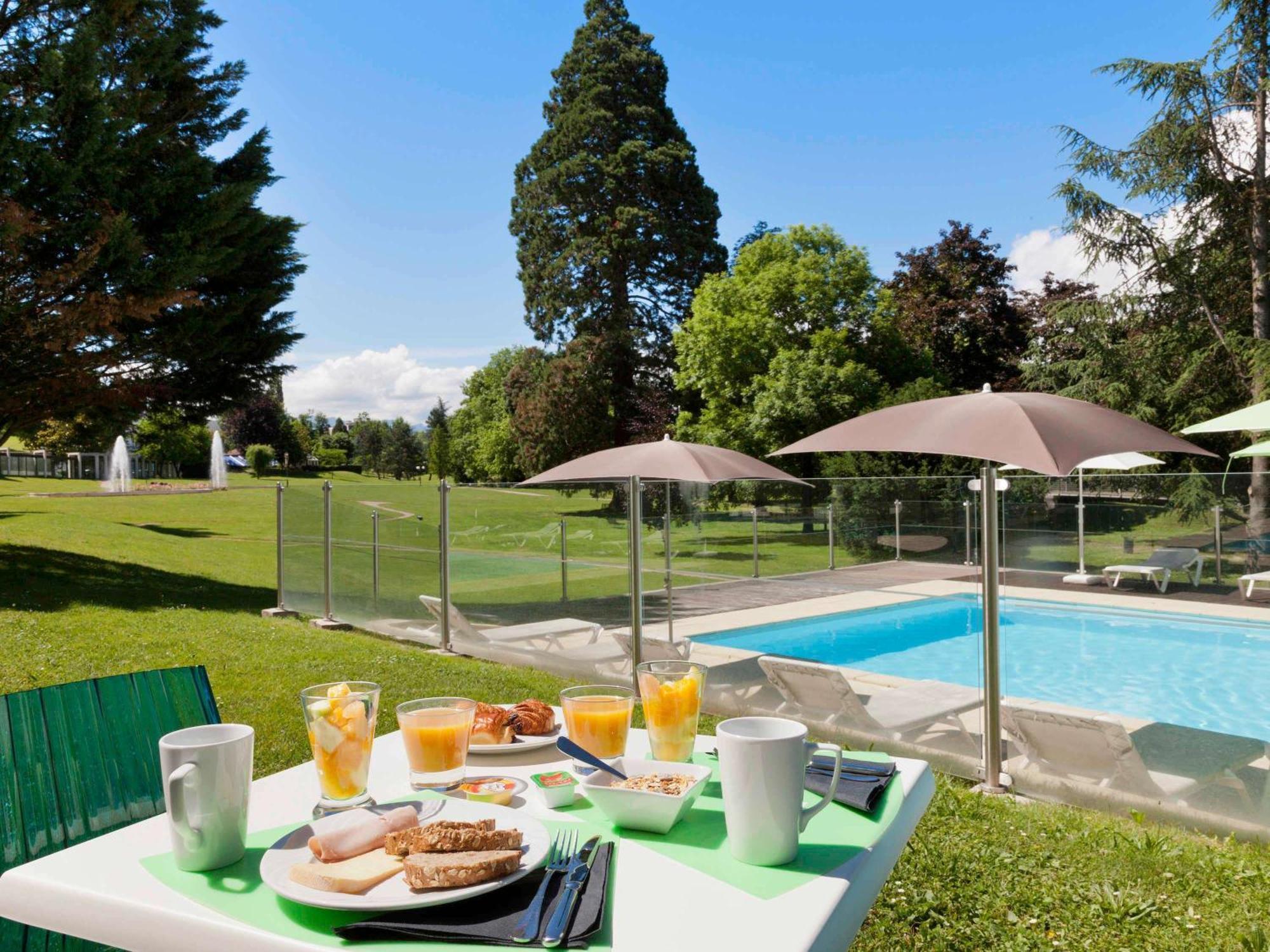 Ibis Styles Aix Les Bains Domaine De Marlioz Aix-les-Bains Exterior foto