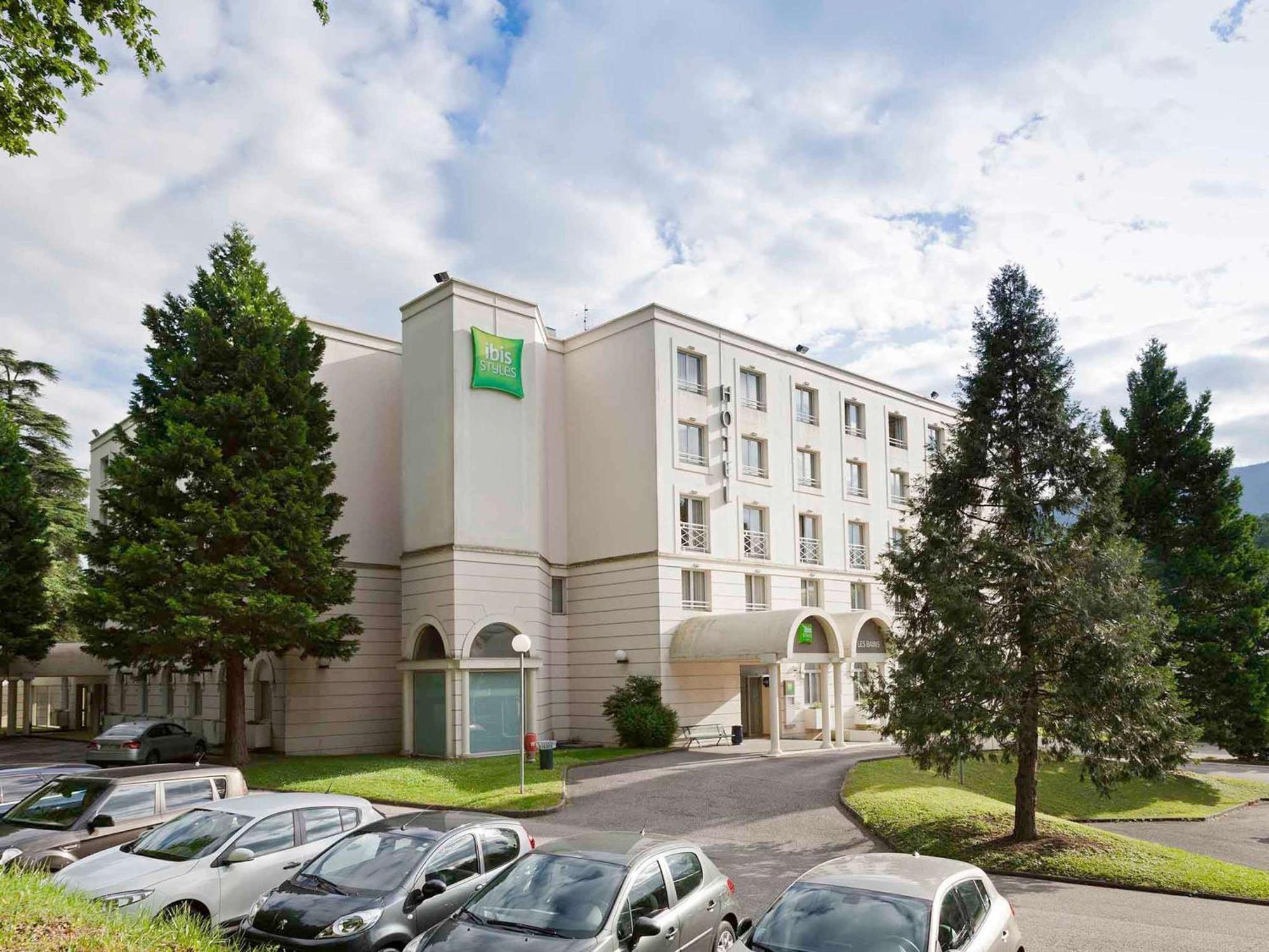 Ibis Styles Aix Les Bains Domaine De Marlioz Aix-les-Bains Exterior foto